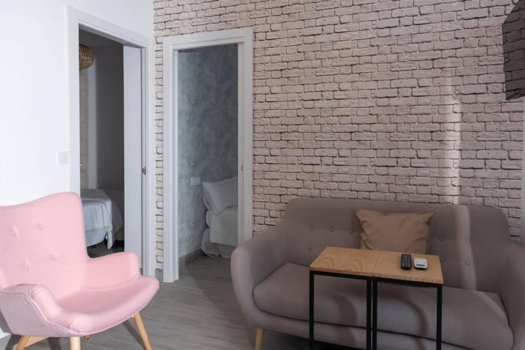 Magnifico Apartamento En Los Remedios Севиля Екстериор снимка
