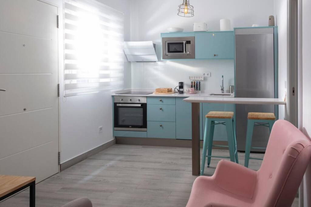 Magnifico Apartamento En Los Remedios Севиля Екстериор снимка